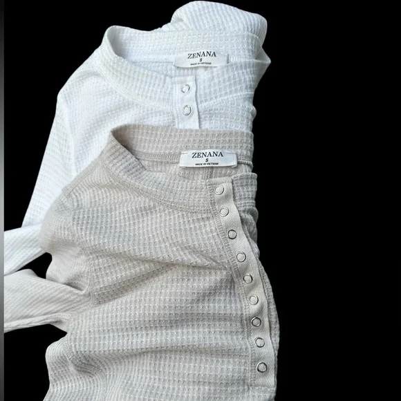 Zenana Henley Top Size Small Oatmeal Long Sleeve Silver Snap Button Closure - Picture 12 of 12